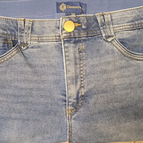 sac710♀️Democracy Bootcut Women's Denim Jeans Size 16 - Picture 3 of 5